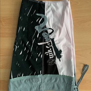 Quiksilver surf / swim shorts